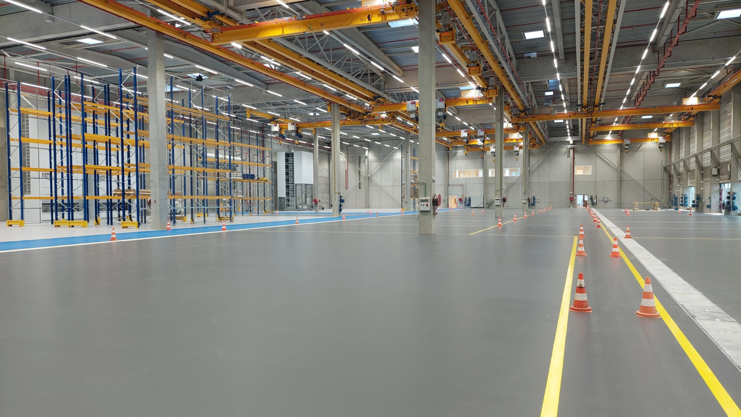 Epoxy gietvloer met PU toplaag bij Safran Zaventem