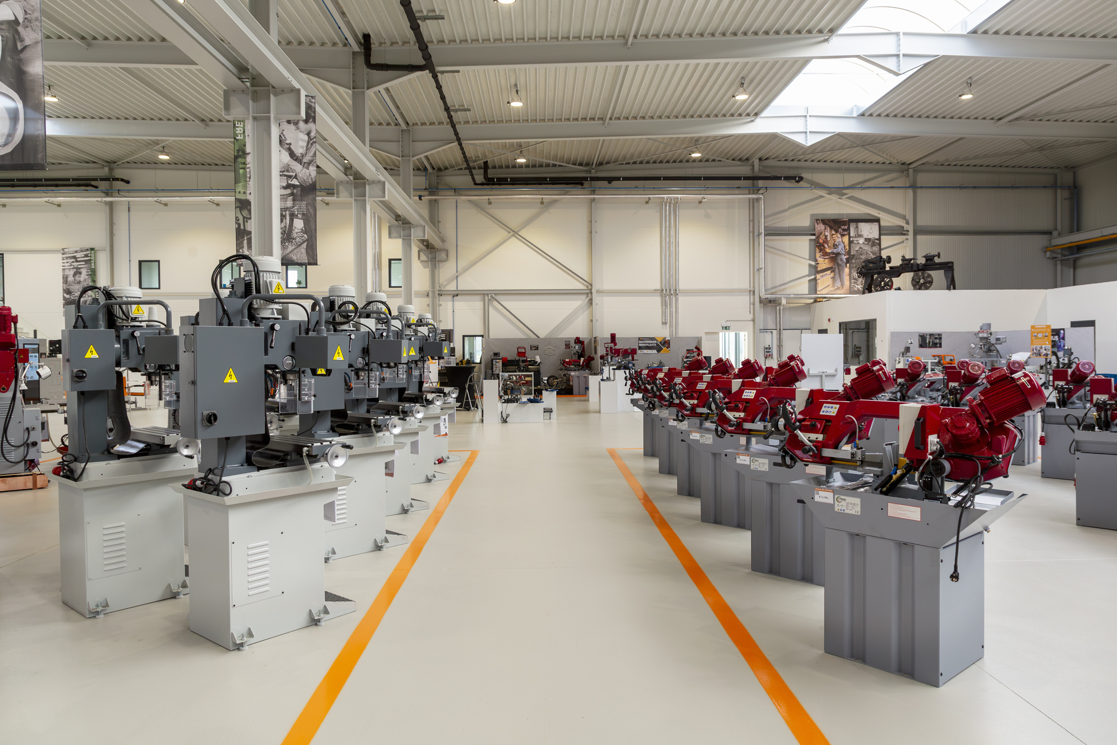 Duidelijke zone-afbakening in epoxyvloer